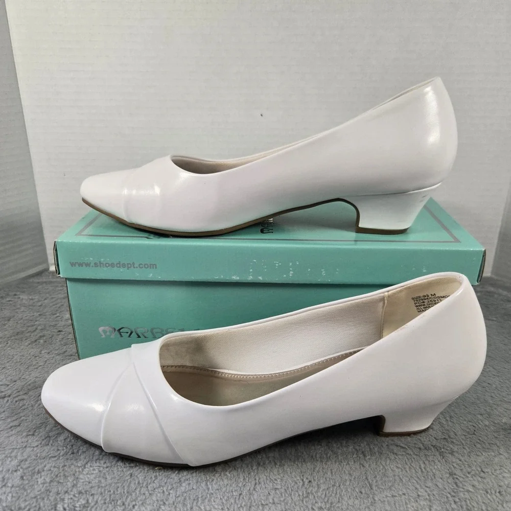 Marbella Cosmos Womens White Low Heel Pumps Pleated Toe Shoes Size 9.5 M